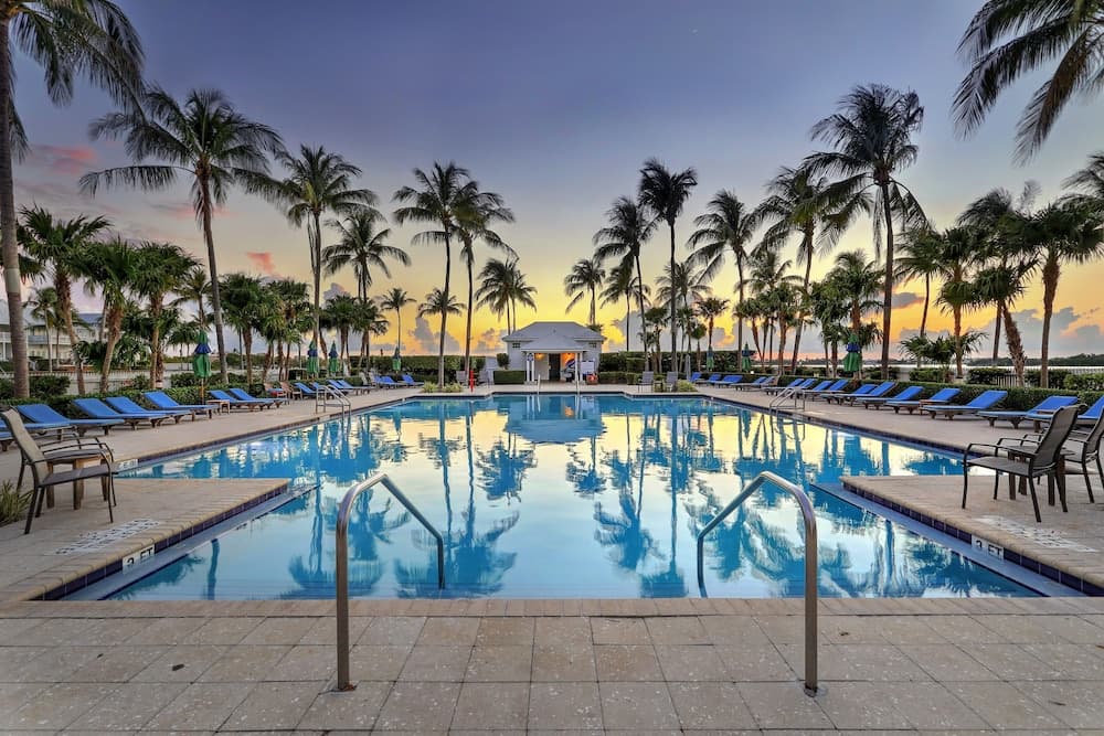 Waterfront Luxury Villa With Sunset Views And Boat Slip 3 Bedroom Townhouse by RedAwning