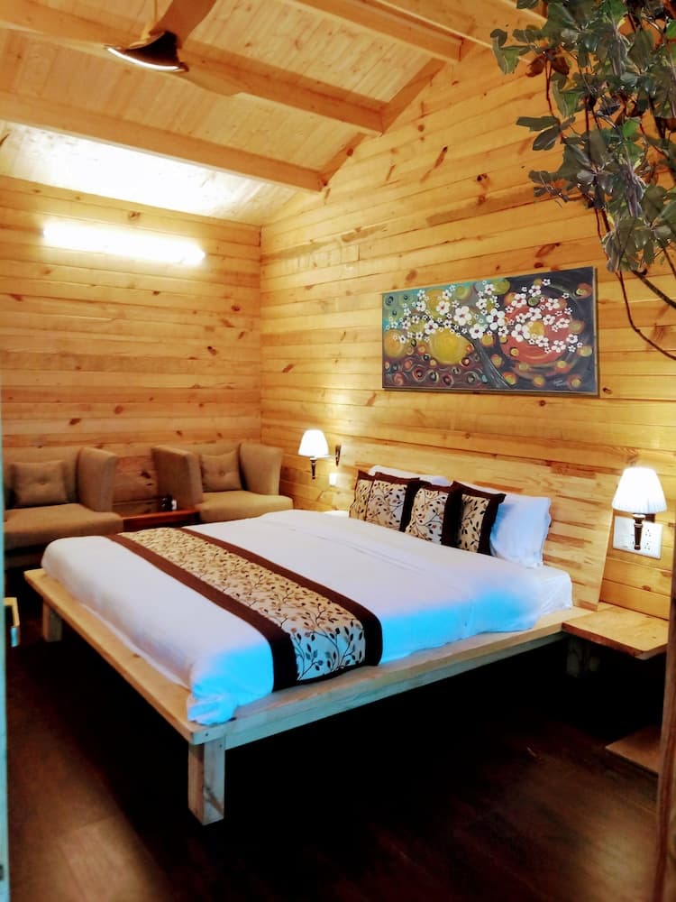 Treehouse Resort