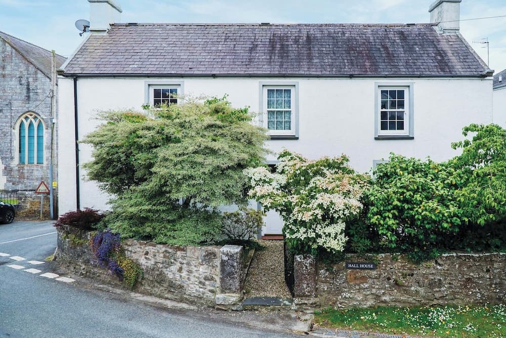 Hall House - 3 Bedroom Cottage - Saint Florence