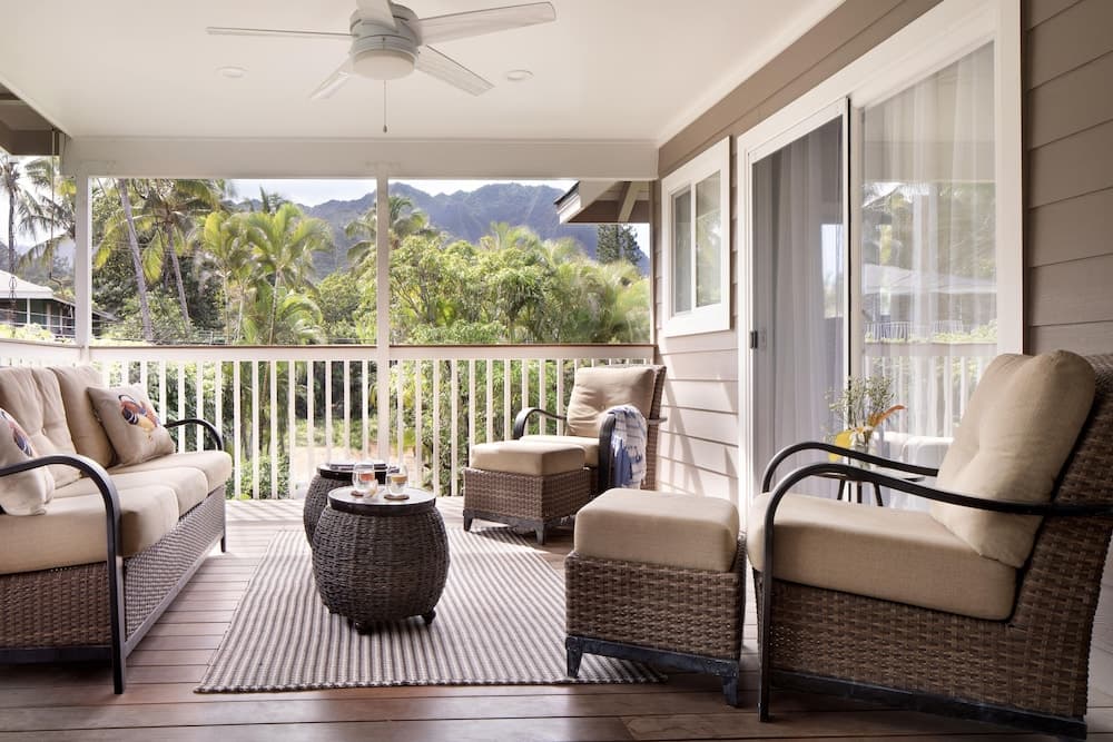 Hale Haena 3 Bedroom Home by RedAwning