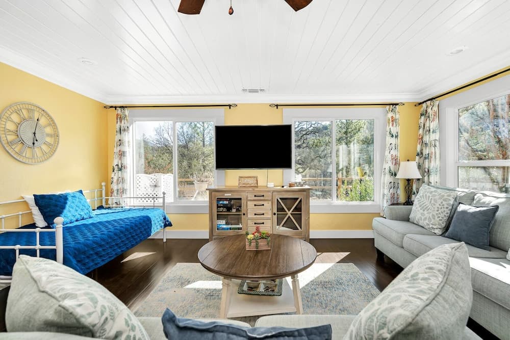 Awesome Views, Game Room, Hot Tub and More!