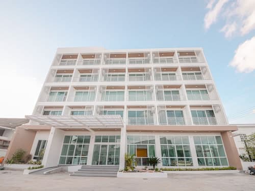 HOTEL AGNES