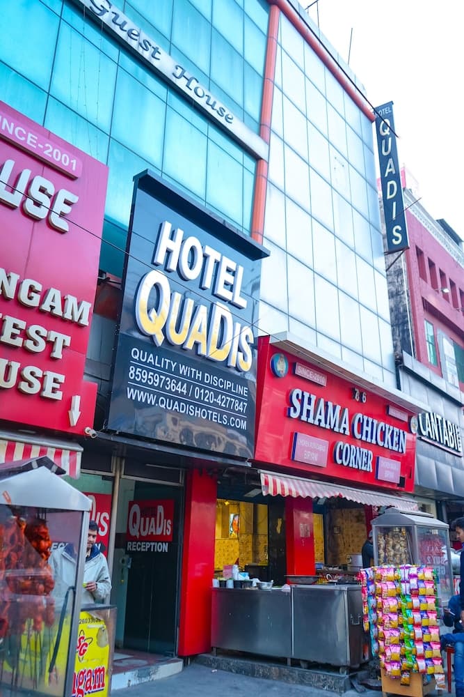 Hotel Quadis Noida Sector 15