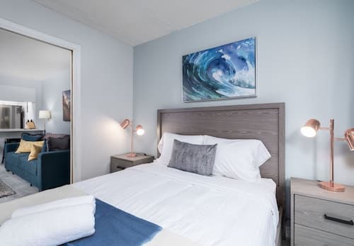 Entertainment District Suite