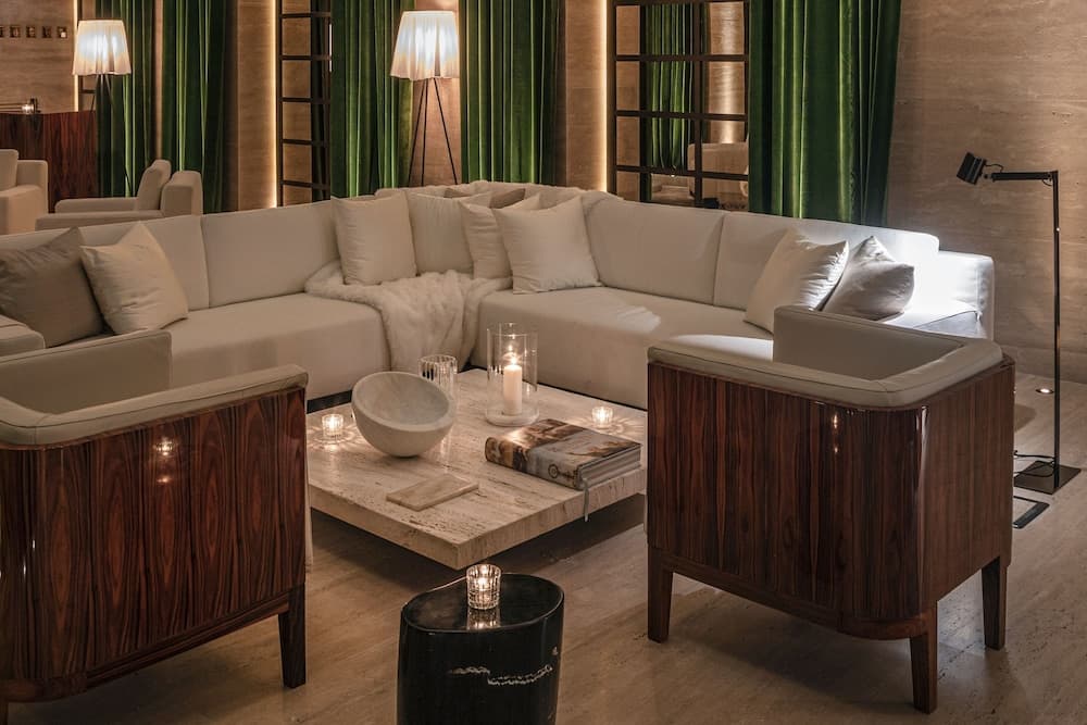 Lobi dinlenme salonu