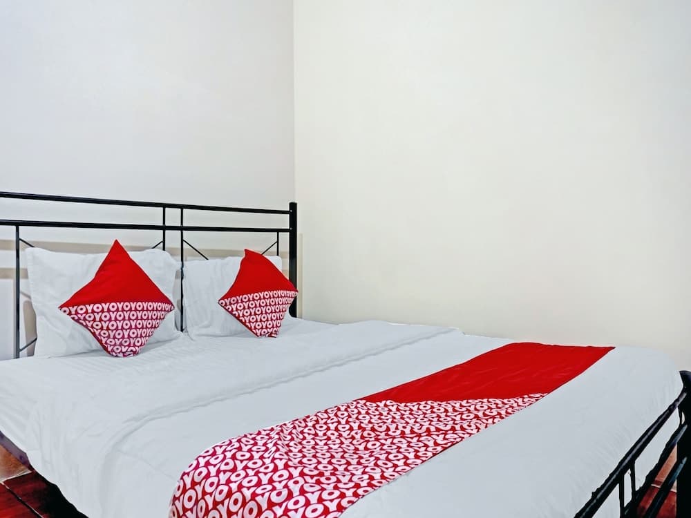 OYO 90689 Lily House