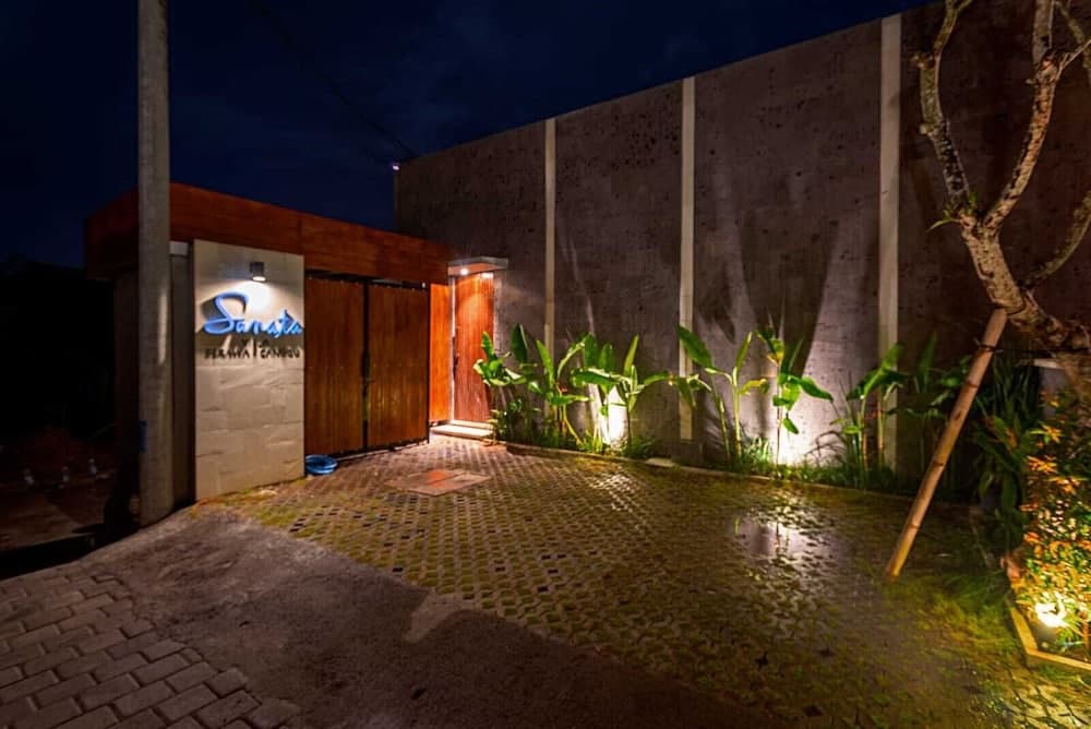 Konaklama yerinin ön cephesi