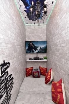 Callaghan Cantina 5 Bedroom Home by RedAwning