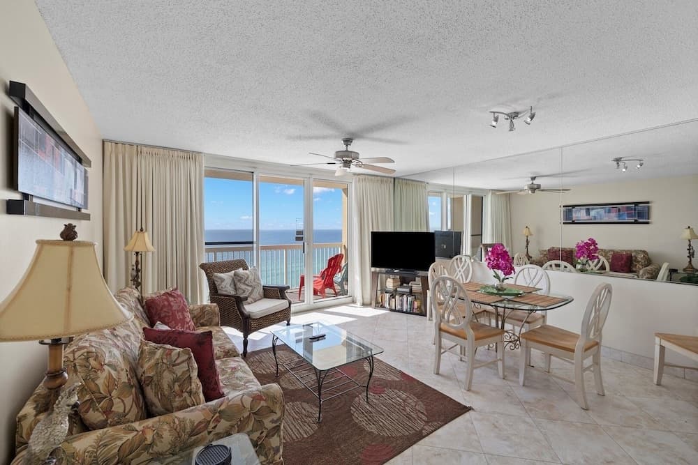 Pelican Beach 1406 1 Bedroom Condo by Pelican Beach Management