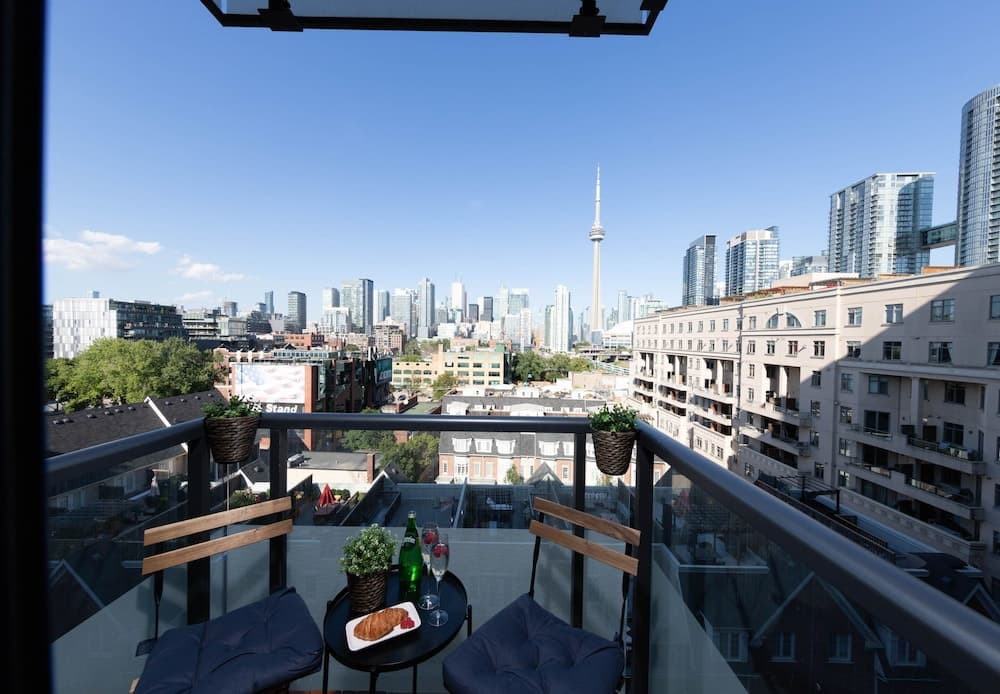 Modern Paradise - 1 BDRM - Downtown TO
