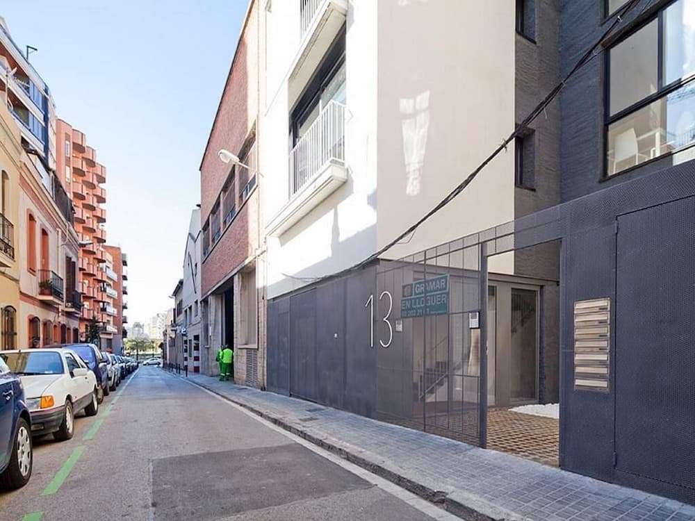 Modern and Chic Apartments in Gracia