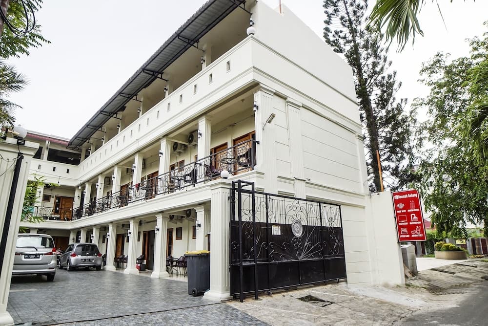 OYO 91164 Roemah Gebang