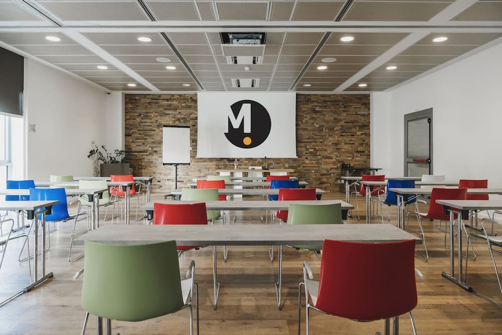 Toplantı salonu/imkânları