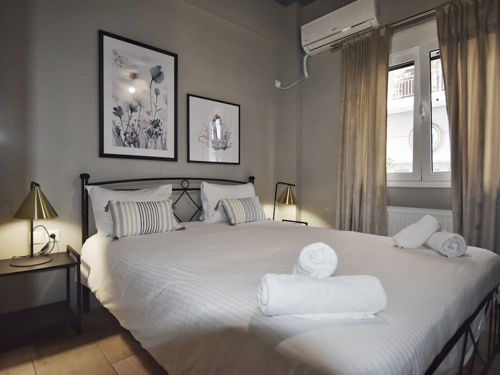 Petite Apartment