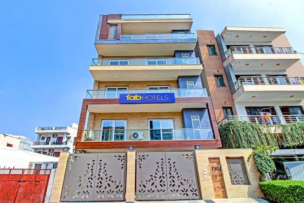 Fabhotel Soft Petals