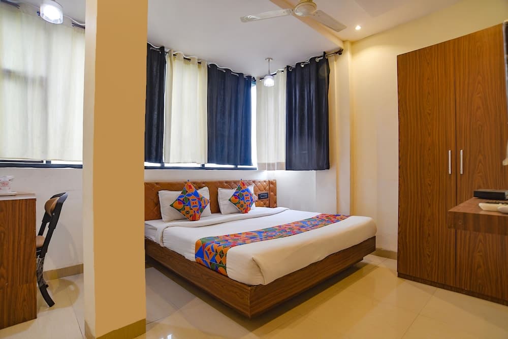 Fabhotel Easy Stay