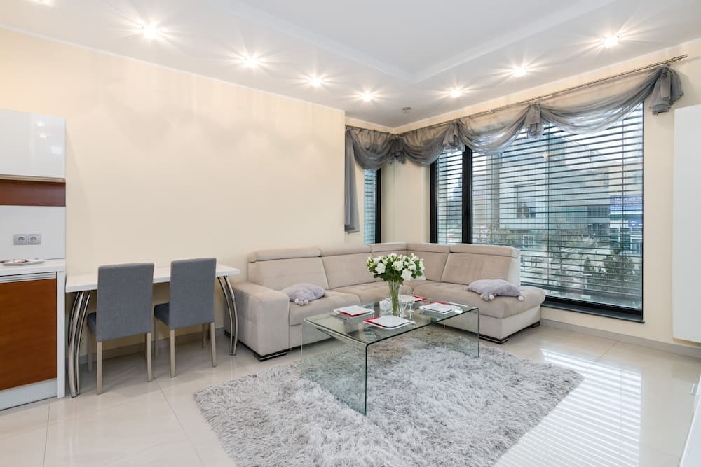 Poznan Centre Apartment by Renters