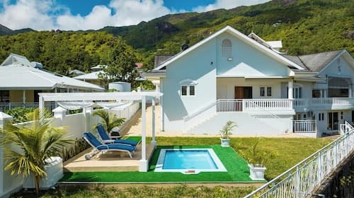 Luxurious 2-bed Villa in Bel Ombre Mahe Seychelles