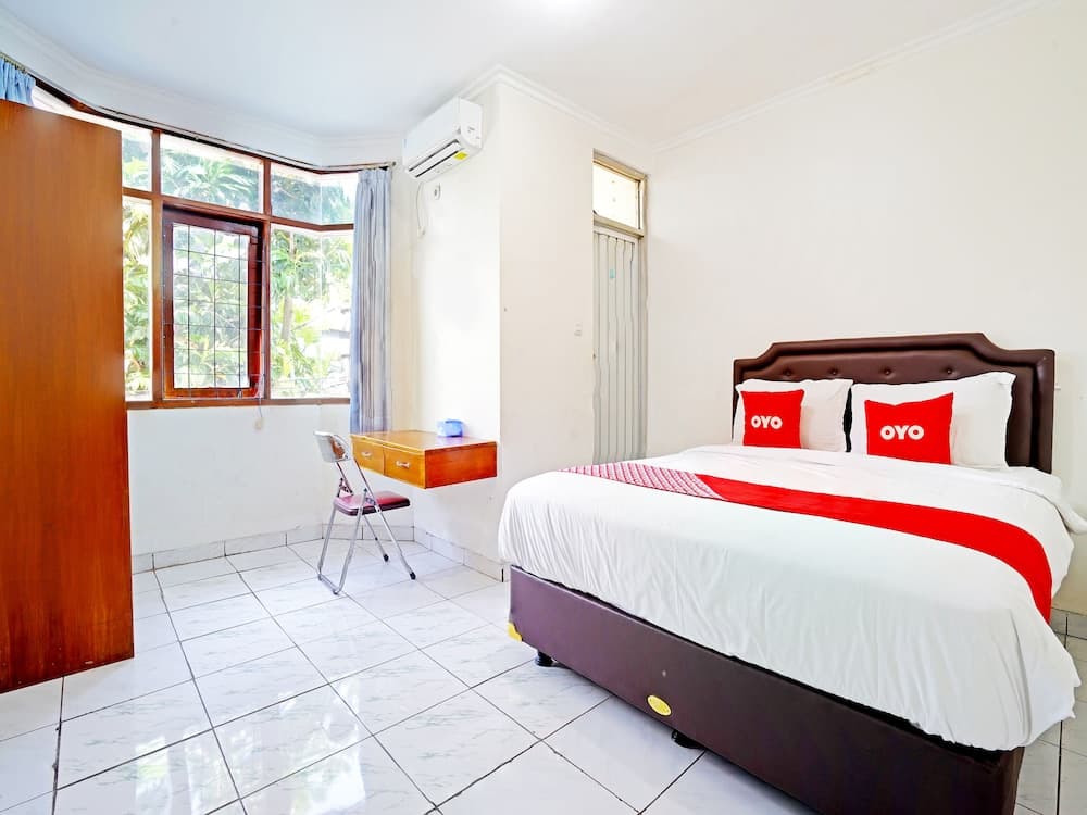OYO 90840 Teratai Residence