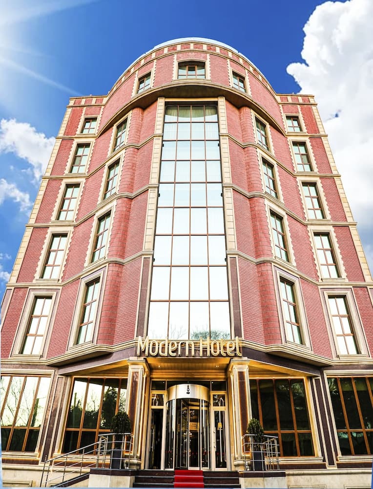 Modern Hotel - Baku