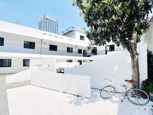 Hidden Garden International Youth Hostel - Oriental Pearl & Lujiazui