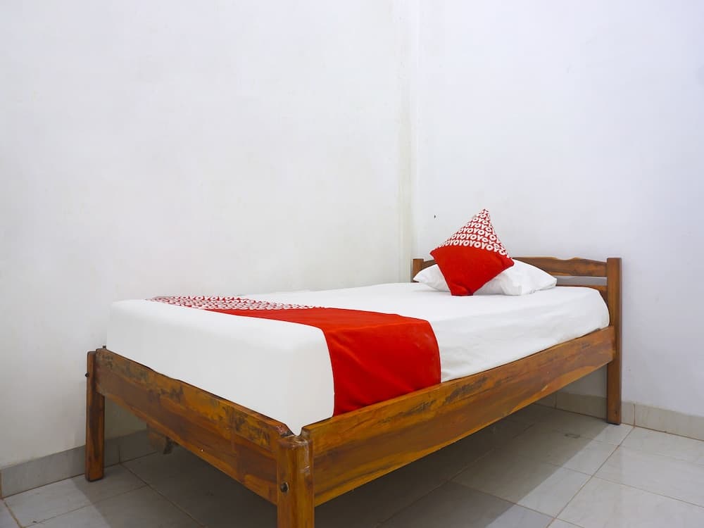 OYO 90111 Almeerah Homestay Syariah Near RS Hermina