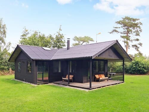 6 Person Holiday Home in Oster Assels