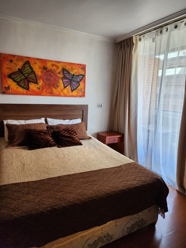 La Avenida Deptos Amoblados