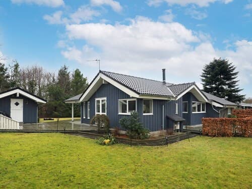 6 Person Holiday Home in Hals-by Traum