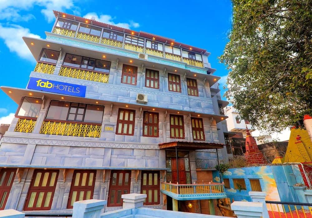 Fabhotel East View