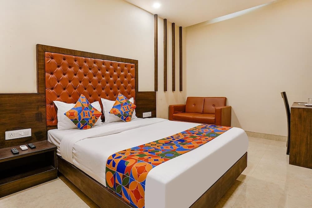 FabHotel Vertigo Suite