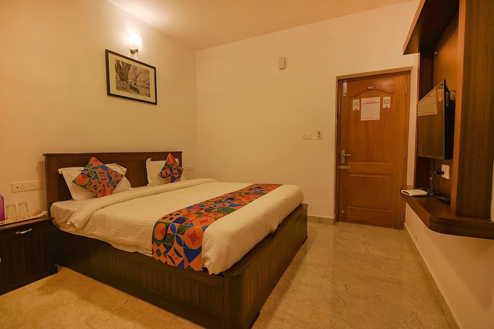 FabHotel Greenwood Stays