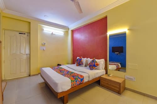 Fabexpress Vibrant Residency