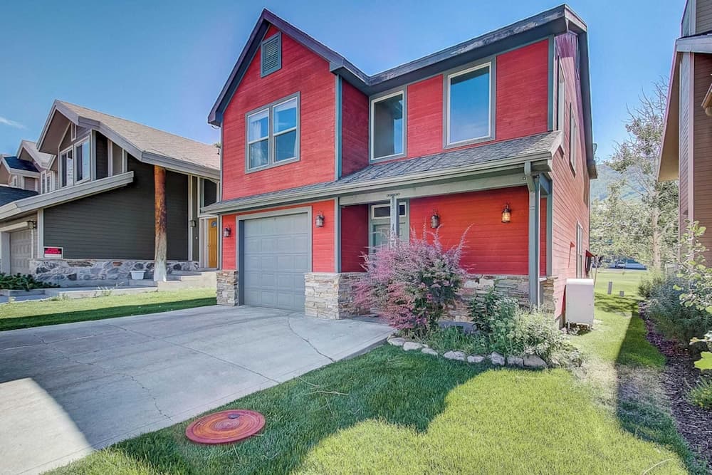 Park Ave Getaway by Avantstay Cozy Cottage Close to Main Street & Town Ski Lift