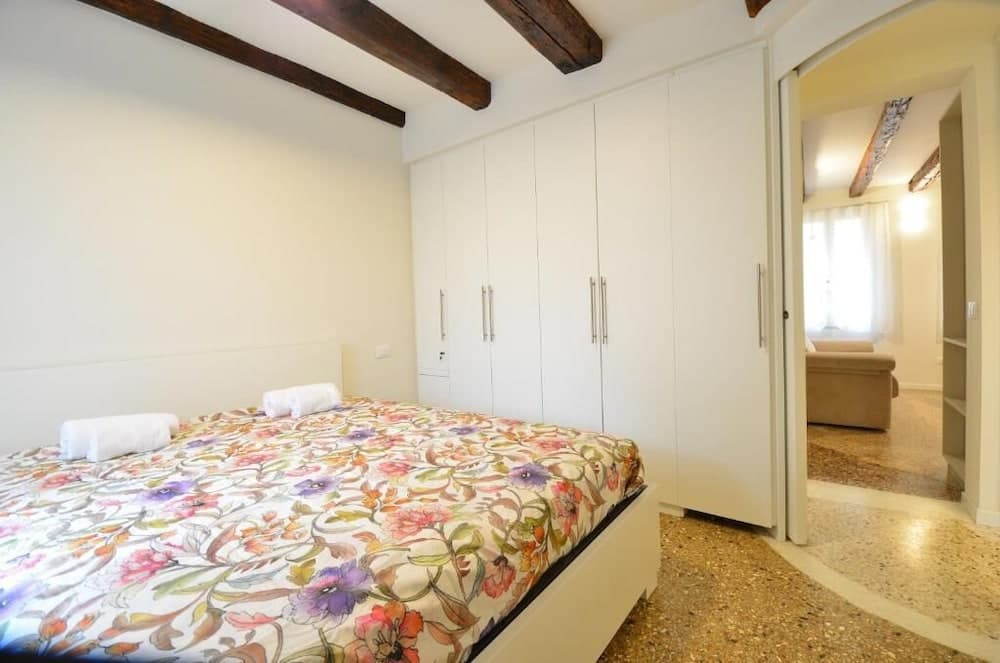 Dimora Frari