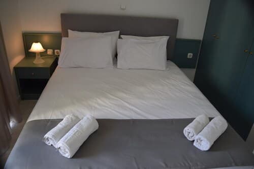 Lefteris Spacious APT Near Ialysos Beach