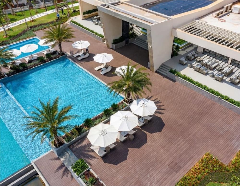 Novaworld Resort & Villas