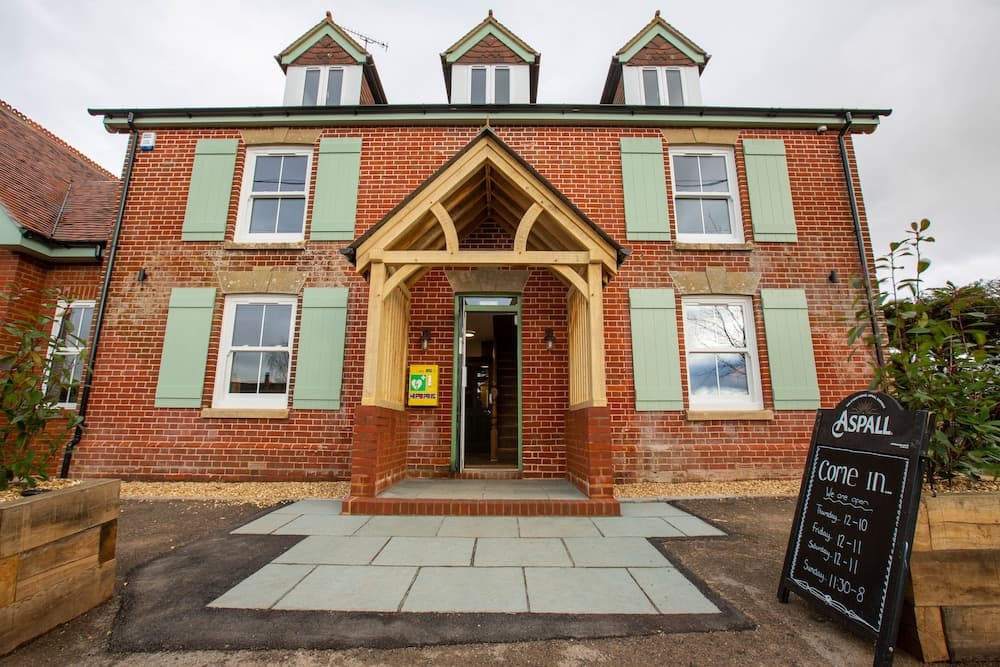 The Woodfalls Inn