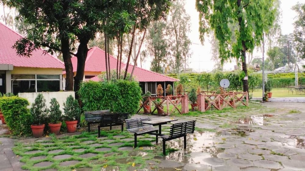 Konaklama yerinin ön cephesi