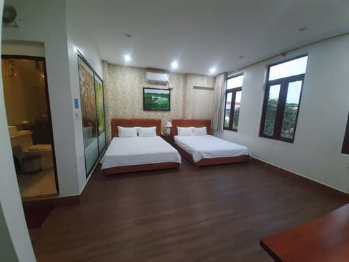 Luxury Airport Hotel & Travel
