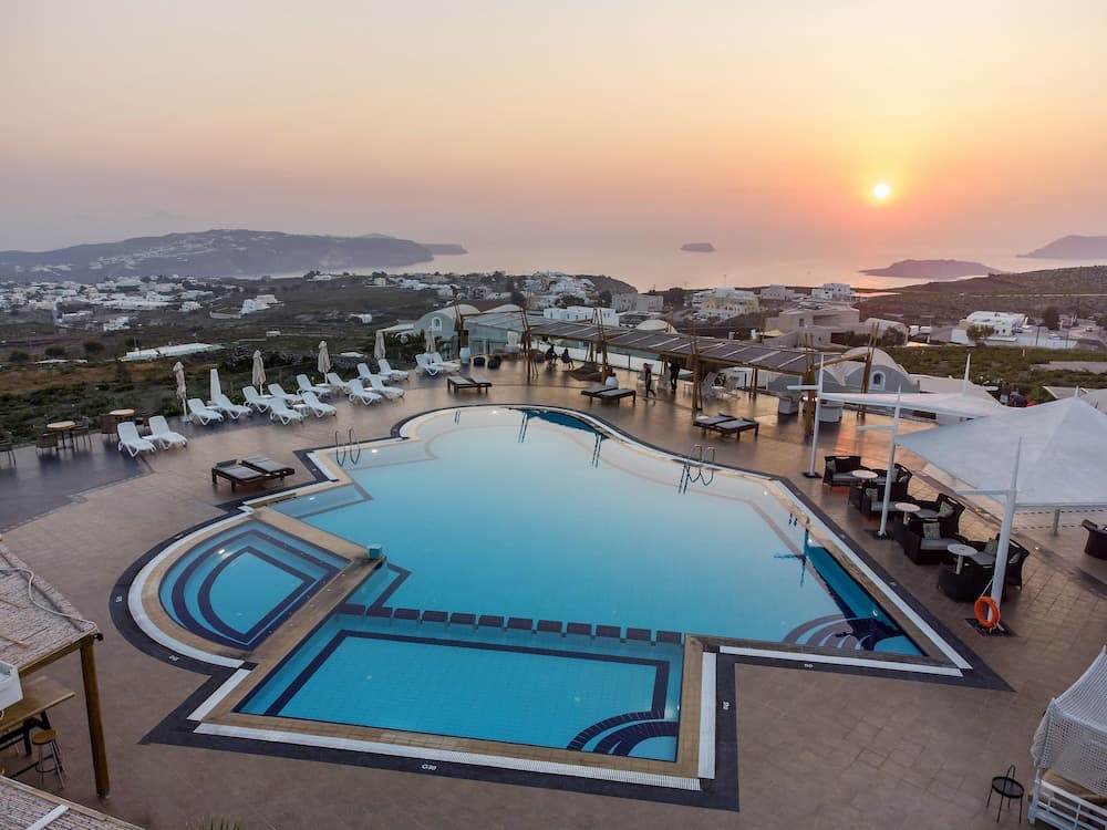 Smy Santorini Suites & Villas