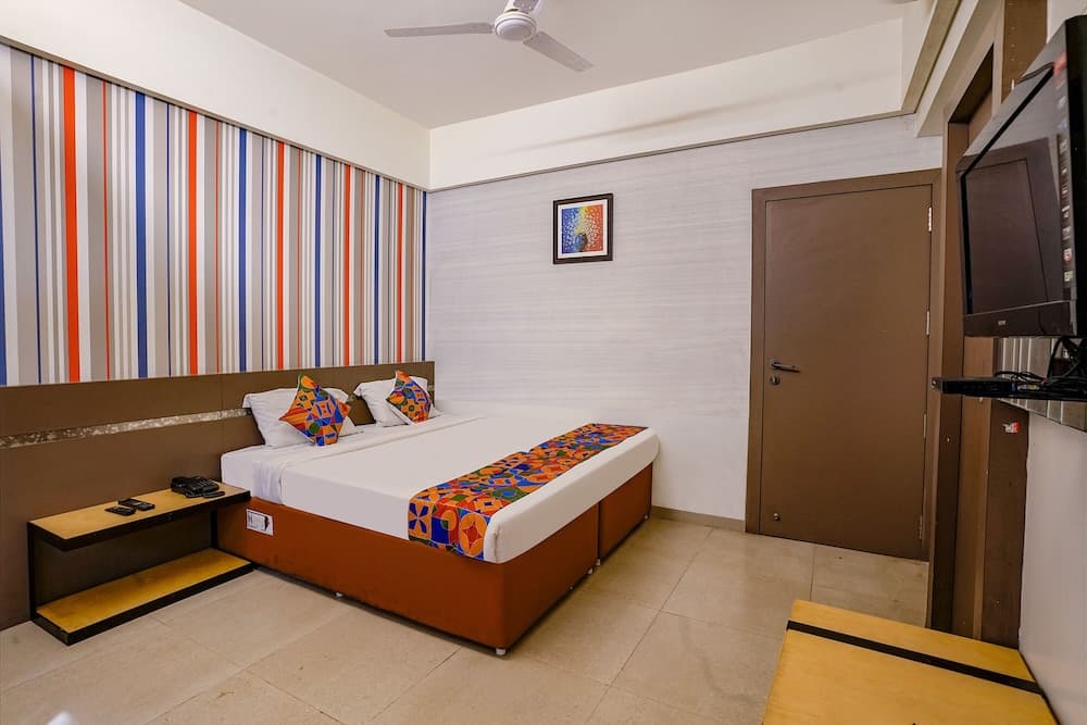 Fabhotel Gargi Deluxe