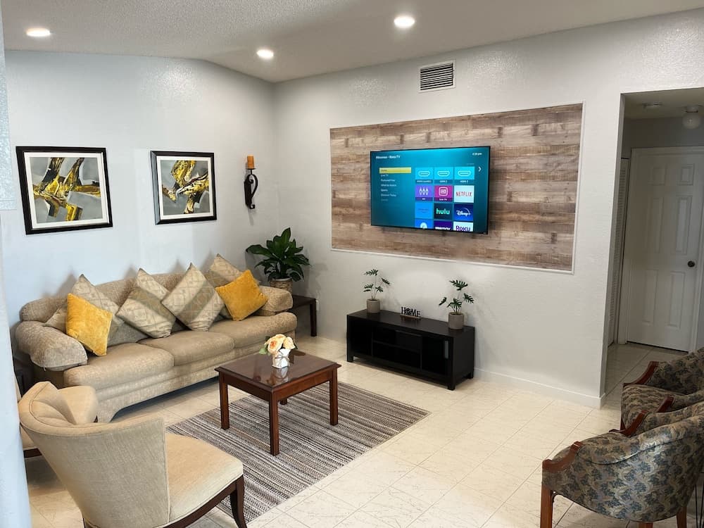 Amazing & cozy Duplex near Zoo Miami