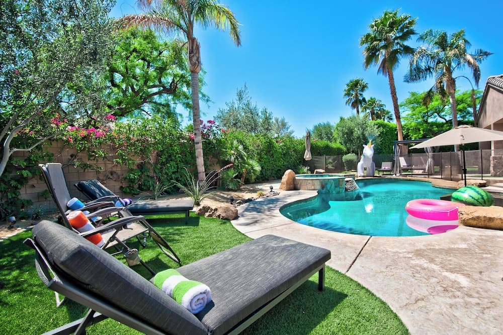 Casa Serenity Luxury Living w/ Pool & Jacuzzi