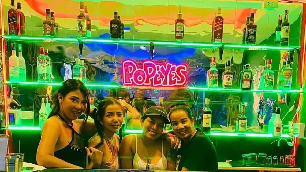 Lobi dinlenme salonu