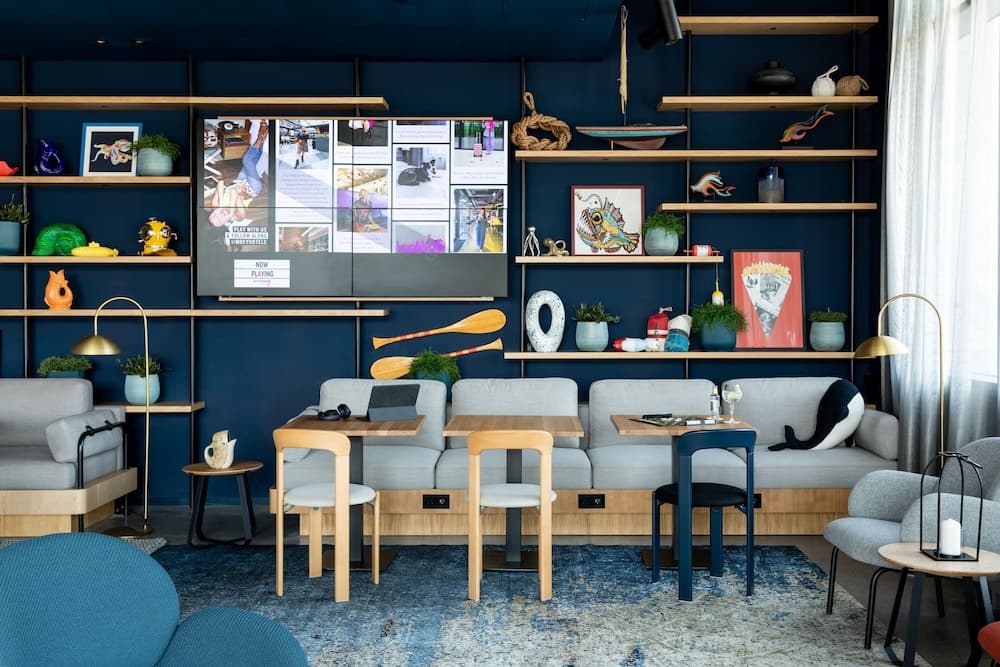 Lobi dinlenme salonu