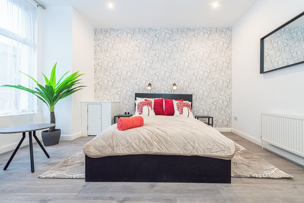 The Blossoms Liverpool City - Modern Studios and Apartments near Anfield