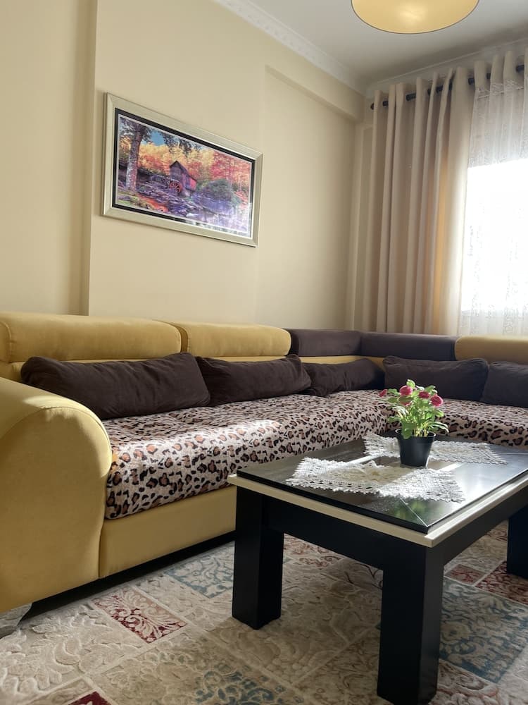 Klara's Apartment Gjirokaster