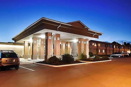 Quality Inn & Suites Syracuse - Carrier Circle
