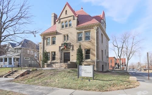 Offutt Manor